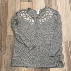 Maternity/Nursing shirt